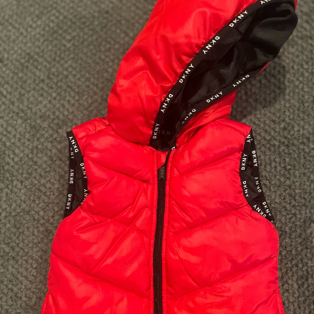 DKNY BUBBLE VEST COAT